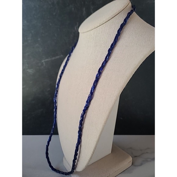 Vintage Blue Glass Beaded Necklace - Picture 3 of 10